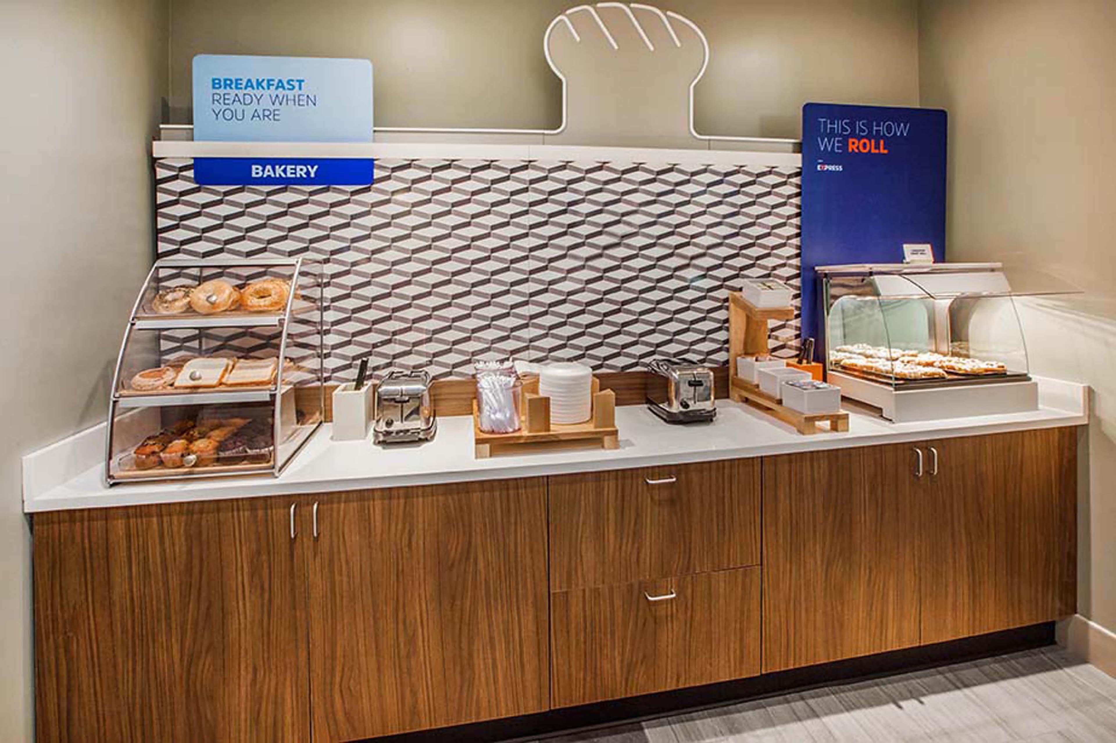 Holiday Inn Express Milford By Ihg Eksteriør bilde