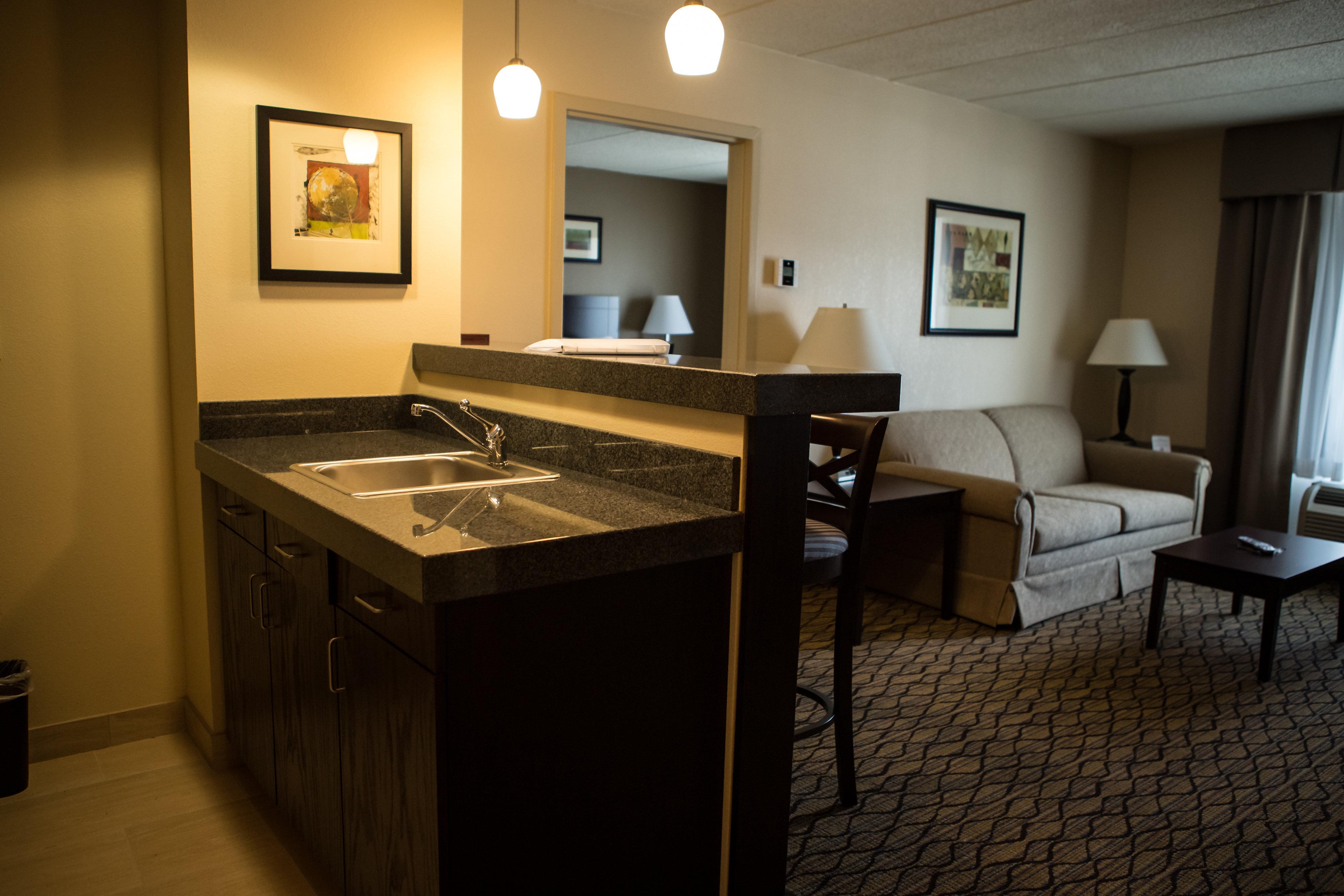 Holiday Inn Express Milford By Ihg Eksteriør bilde