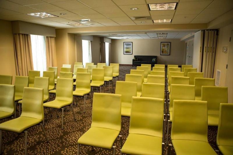 Holiday Inn Express Milford By Ihg Eksteriør bilde